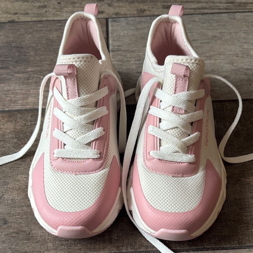 Nautica White and Light Pink Knit Lace-Up Sneakers